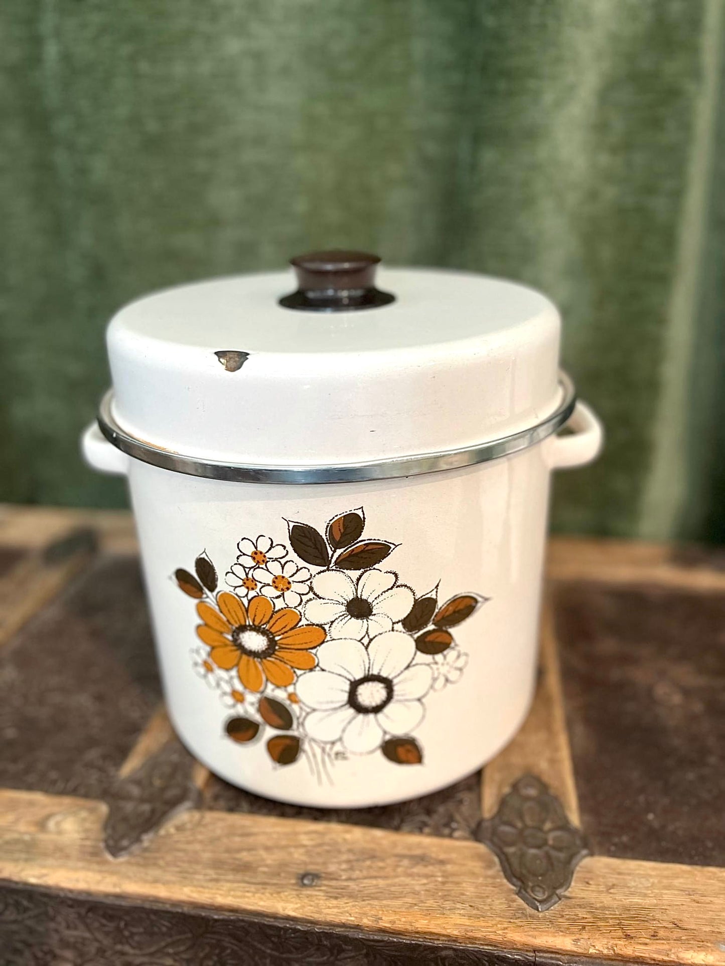 Floral Enamelware Pot with Lid